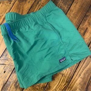 Patagonia Barely Baggie Shorts 2.5” NWOT